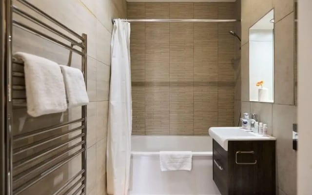 The Harlesden Breakout - Glamorous 2bdr Flat