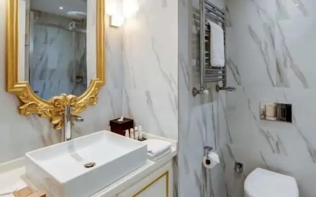 Elysium Art Suite Bomonti Hotel