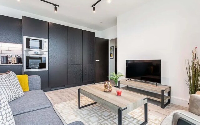 Icon Tower Flat II