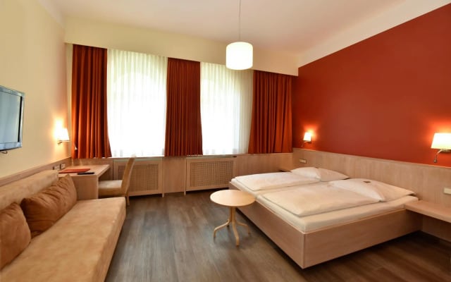 Hotel Adria München
