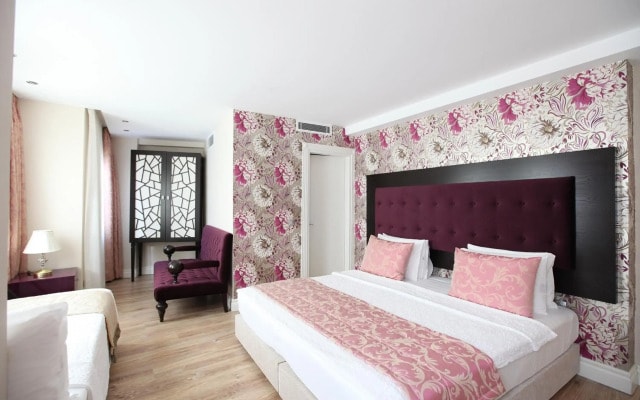 Katelya Hotel