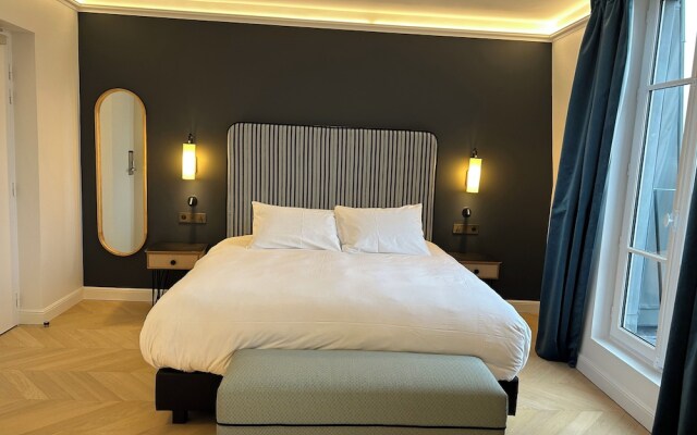 Eiffel Yard Hotel