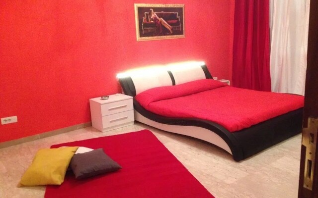 Kiss and Room