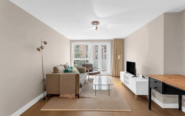City Relay Belgravia Apartment 13