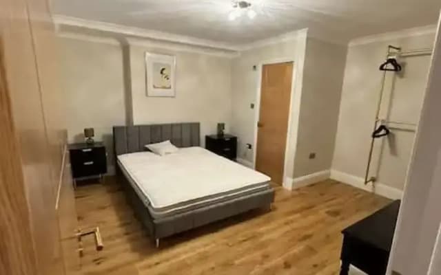 Charming Notting Hill Basement Flat With Garden