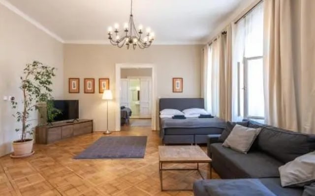 Liliova Apartments