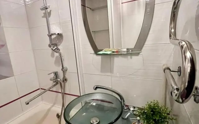 Home Hotel (Хоум Отель) в 10-м микрорайоне 13