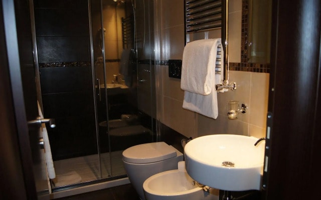 Mia Suites