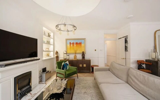 Marylebone Luxury 3-bed Security Elevator