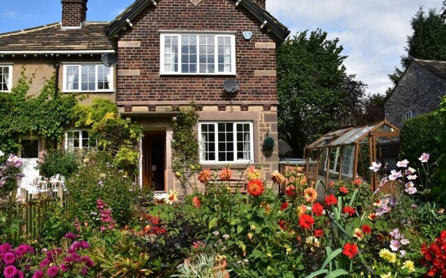 Willow Cottage