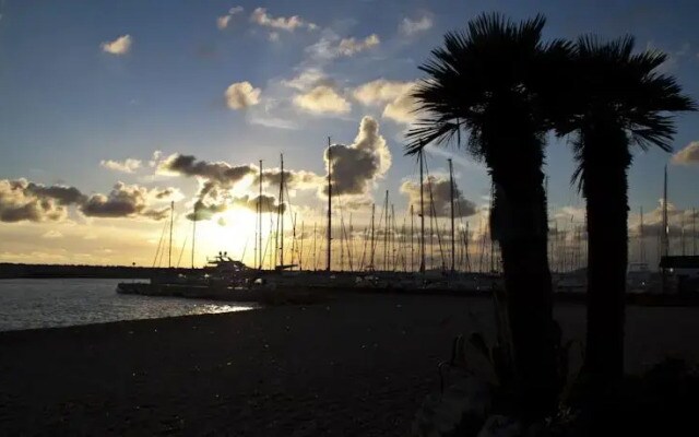 La Cometa Guest Houses