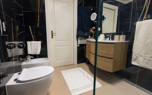 Rosam Via Veneto 15 min Walk From Spanish Steps
