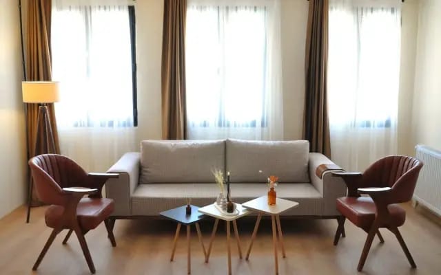 Golden Door Hotel