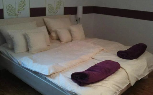 Hotel DAH-Inn