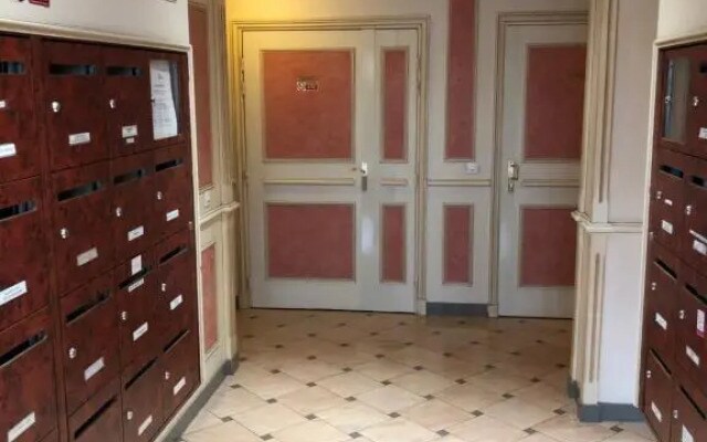PARIS/DISNEY 50m2 +Balcon Paris’land Appartement