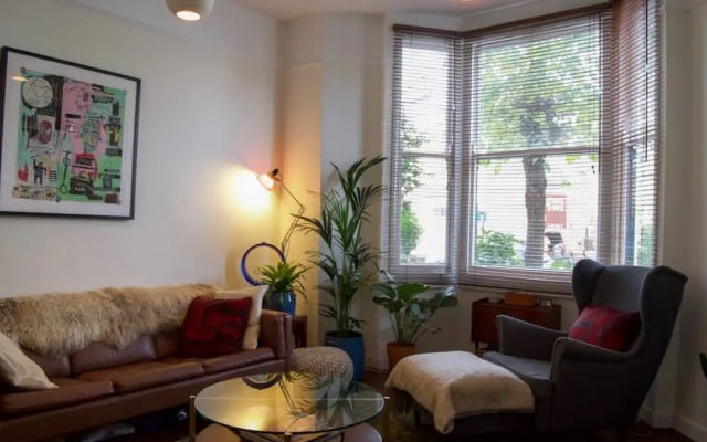Artistic Modern 1 Bedroom Flat in Clapton