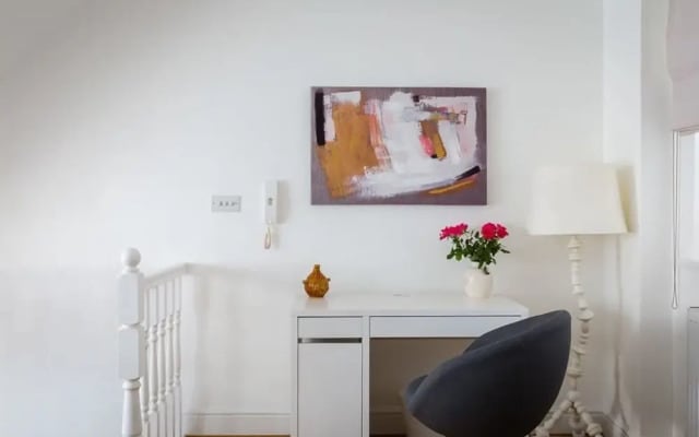 Park Lane Living! 3-bed 2-bath
