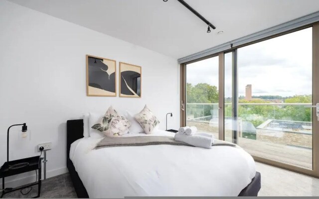 Modern 1-bedroom Flat Cre8