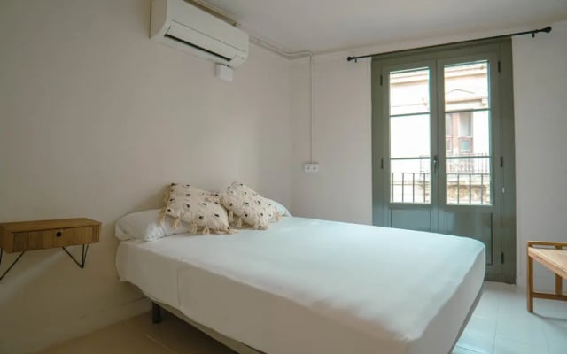SmartRental Barcelona Ramblas Apartments
