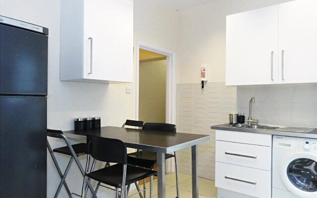 LCS London Bridge Apartments