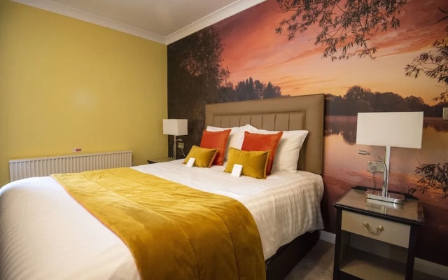 Bridleways Guest House & Holiday Homes