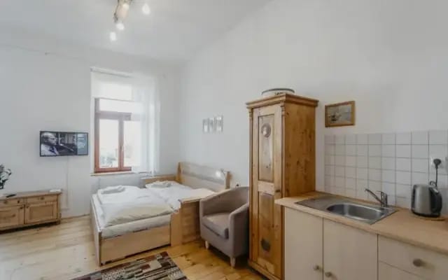 Apartmán 3, Suvorovova 158