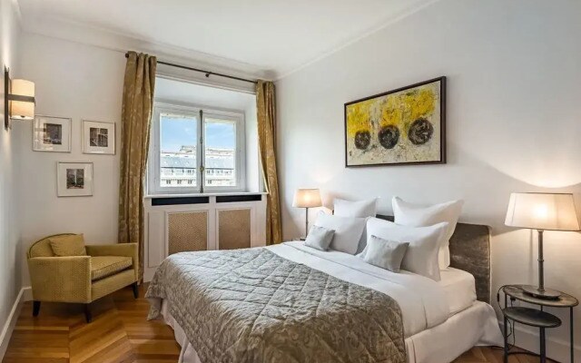 Palais Petit - Two Bedroom Apartment