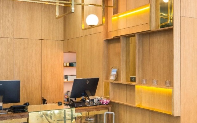 Отель Petit Palace Triball