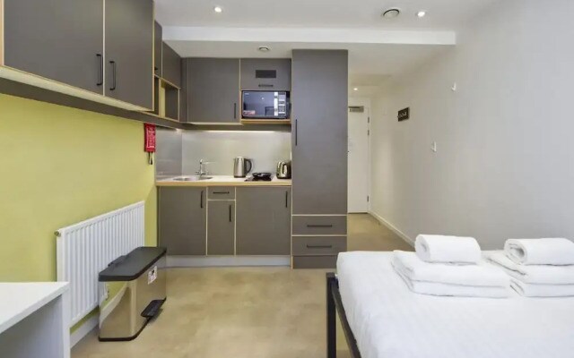 Comfort in Hammersmith Student Studio