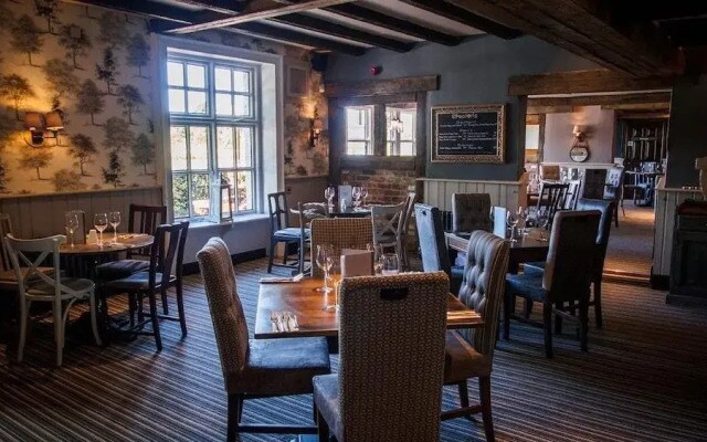 Premier Inn Knutsford (Mere)