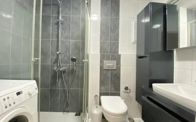 Charming and Central Flat with Balcony in Beyoglu