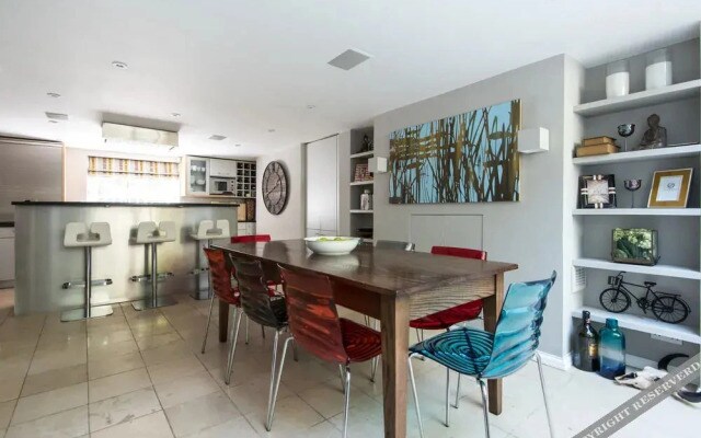 Kensington Apartments