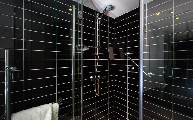 Holiday Inn Express London - Wimbledon South by IHG