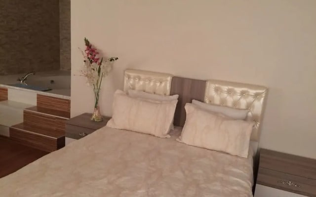 Legend Hotel Tem