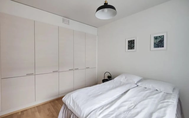 1BR & Balcony next to Railway Station