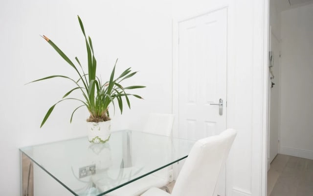 New Paddington Apartment Next to Hyde Park