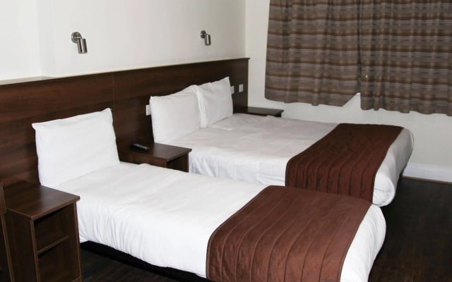 9A Craven Road Hotel