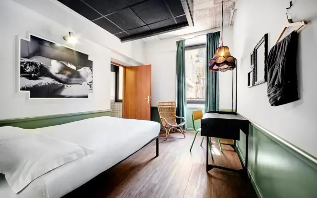 Hostel Generator Rome