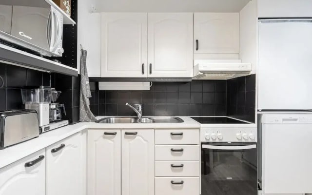 Modern 1BR Retreat in Heart of Jyväskylä