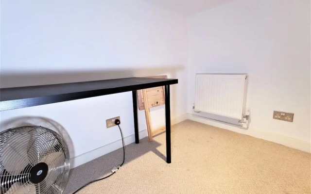 Spacious Double Room with en-suite - 2b