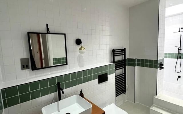 Design led 1 Bedroom Flat in Buzzing Queens Park