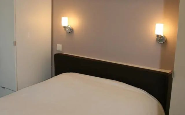 Sevigne apartment