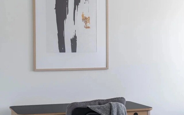 Top Floor Luxury - 2BR Scandi Home