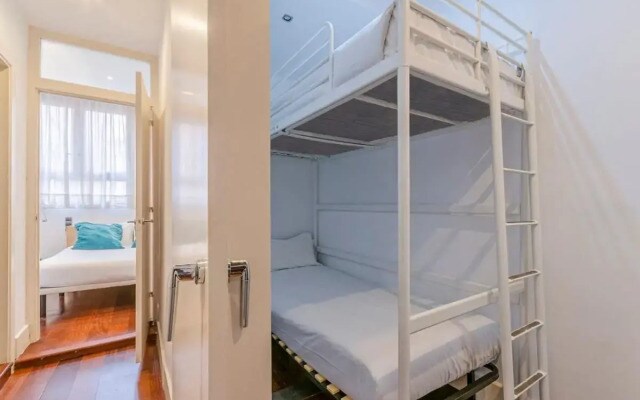 Modern and bright 3BD apartment by Gran Via - Plaza España