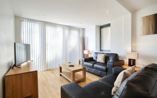 Colne Lodge By Esa