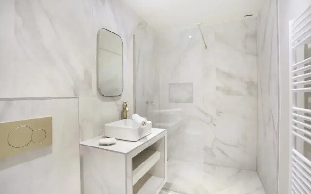 Sublime Apartment Center of Paris
