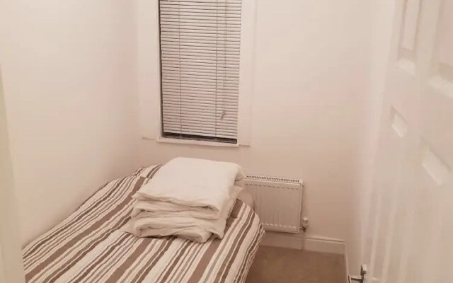 Woodleigh Luxury 3 Bedrooms House
