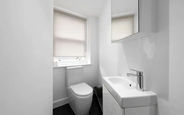 Central London 3 Bed Flat FS4