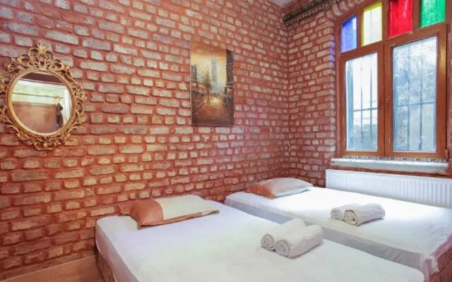 Sultana Suites