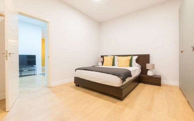 Royal Apart. la Almudena by Allô Housing